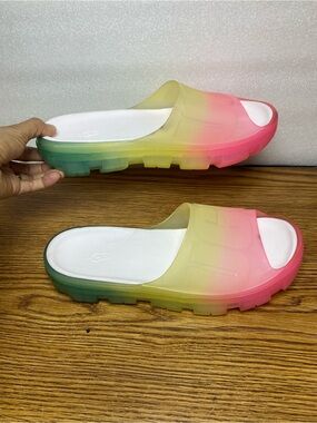 UGG Jella Clear Watercolors Chunky Platform Slides Slip OnWomens Size 9B Rainbow